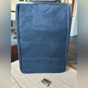 Laflore bobobark bag.